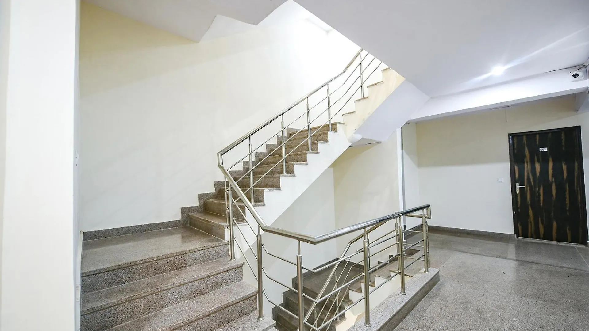 Fabhotel The Yashobhumi Near Yashobhoomi Convention Centre Delhi